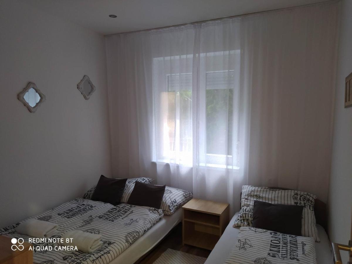 Evelyn Apartman Хайдусобосло Экстерьер фото