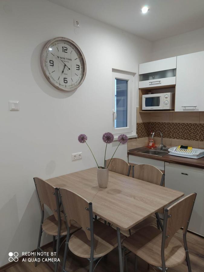 Evelyn Apartman Хайдусобосло Экстерьер фото