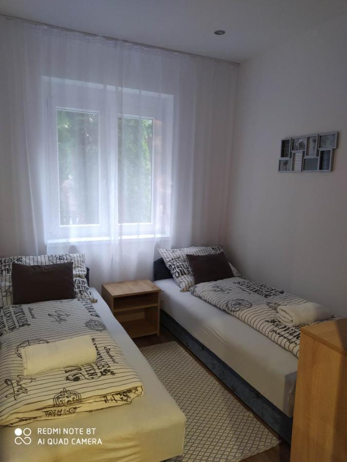 Evelyn Apartman Хайдусобосло Экстерьер фото