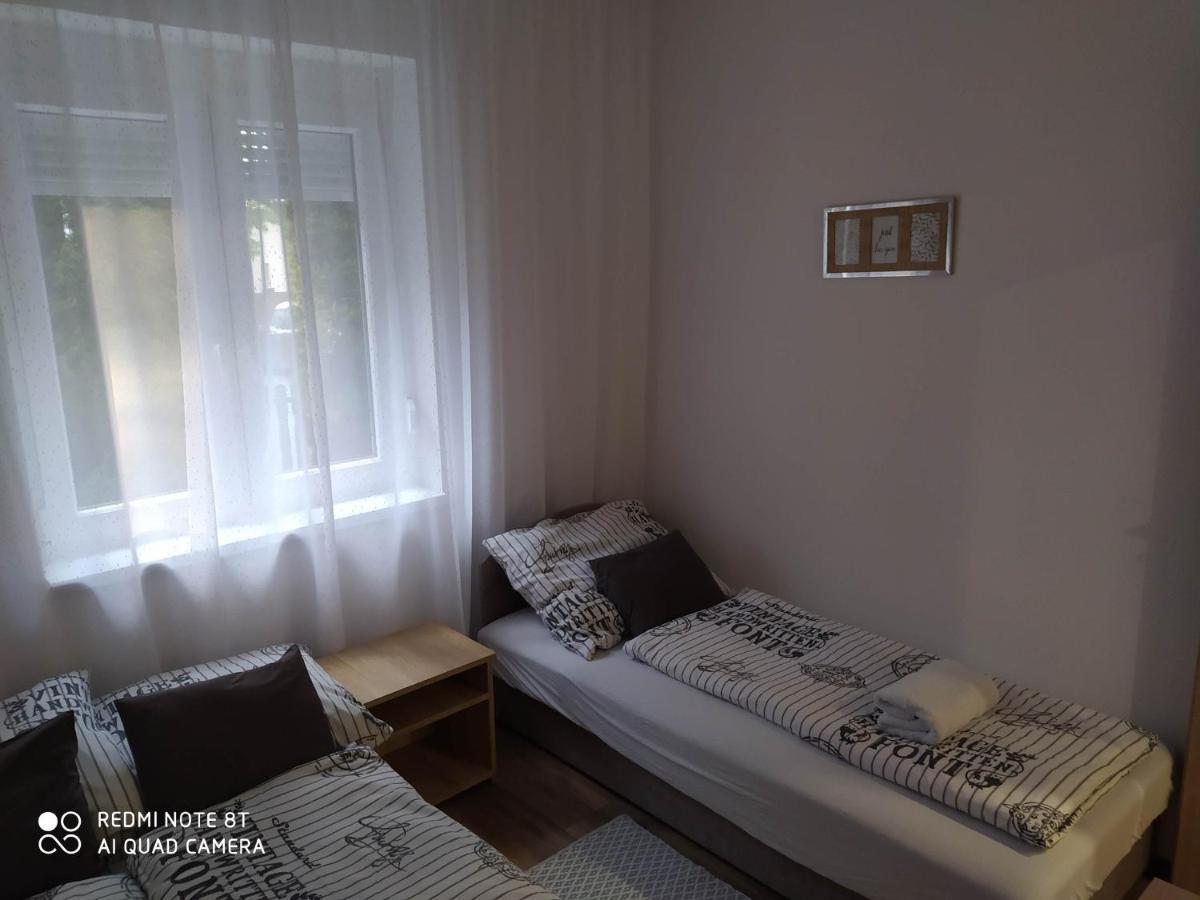 Evelyn Apartman Хайдусобосло Экстерьер фото