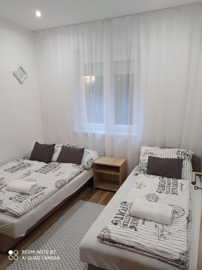 Evelyn Apartman Хайдусобосло Экстерьер фото