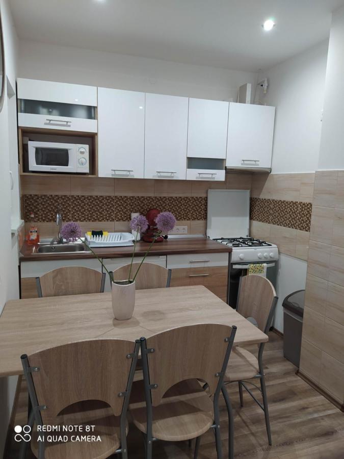 Evelyn Apartman Хайдусобосло Экстерьер фото